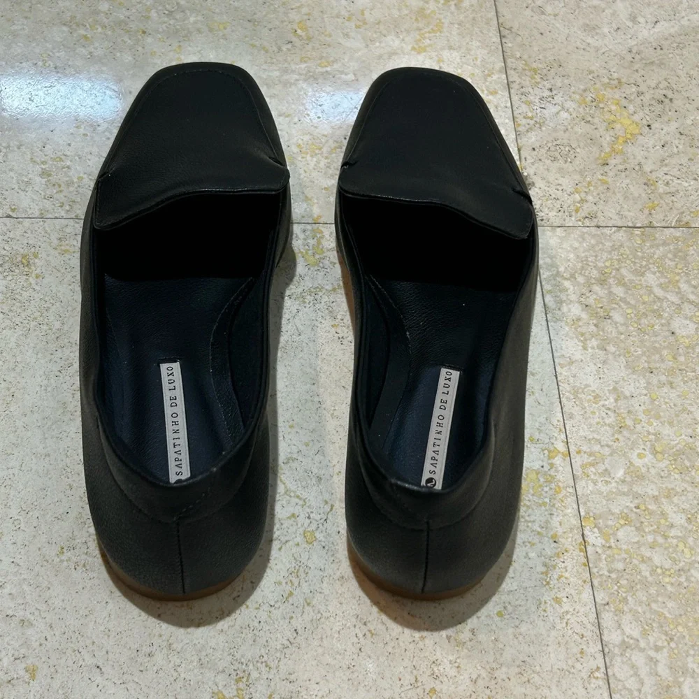 New Black Leather Loafers flats size 7 soft cushioned comfort everyday wear
